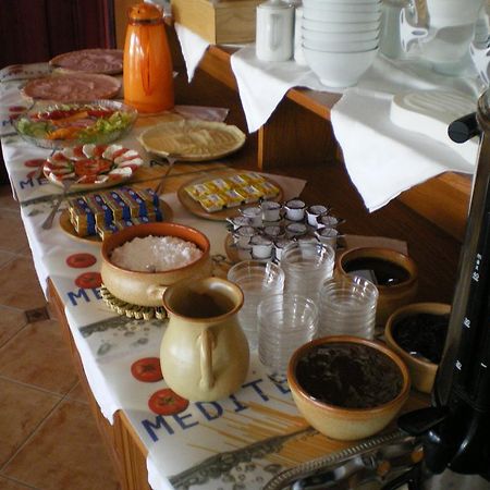 Mediterran-Apartmanok-Harkany Bagian luar foto