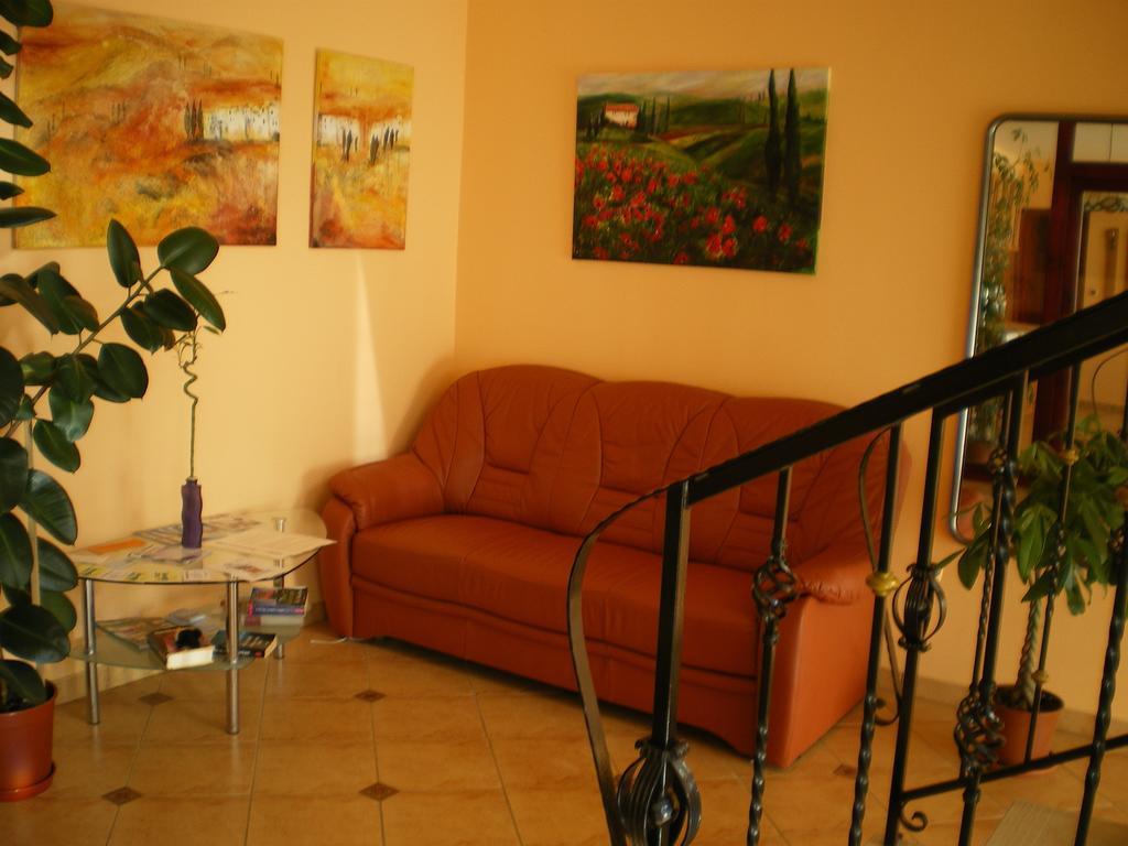 Mediterran-Apartmanok-Harkany Bagian luar foto